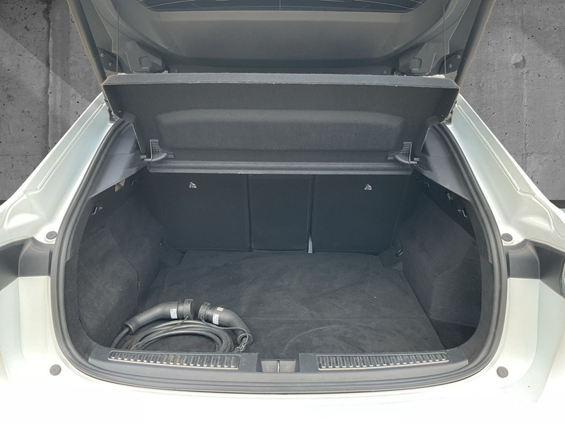 Fahrzeugabbildung Rafale Atelier Alpine E-Tech Plug-in Hybrid 300 Bild 12 von 14