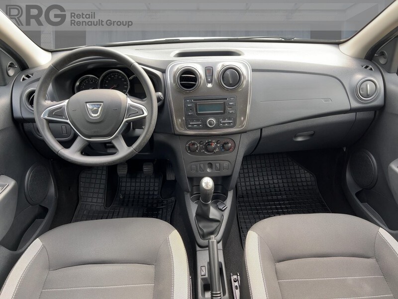 Fahrzeugabbildung Sandero Stepway Essential SCe 75 LED- Bild 10 von 22