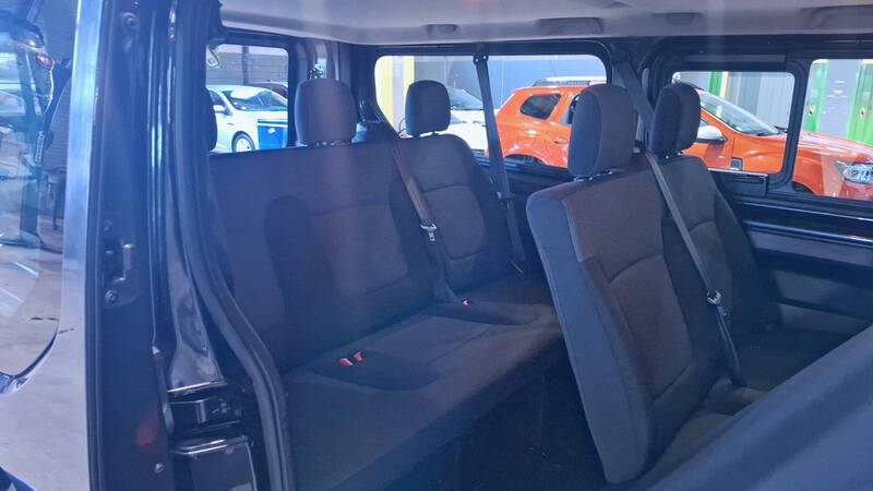 Renault Trafic Combi