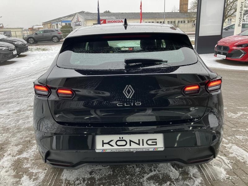 Fahrzeugabbildung Clio Evolution Full Hybrid E-Tech 160 Bild 6 von 18