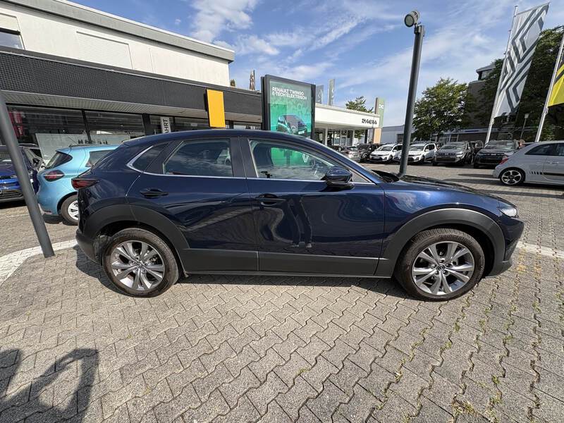 Fahrzeugabbildung CX-30 2.0 SKYACTIV-G M Hybrid Selection 2WD Bild 3 von 18