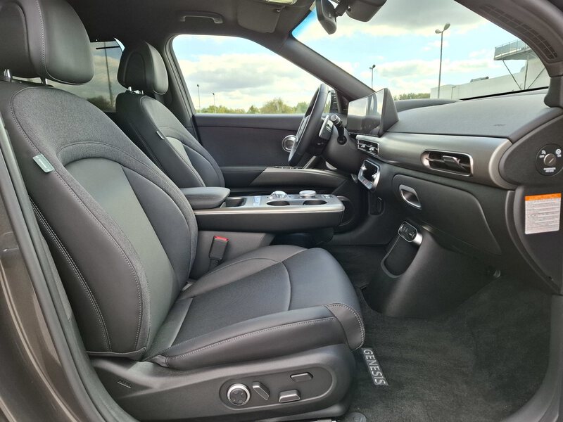 Genesis GV60
