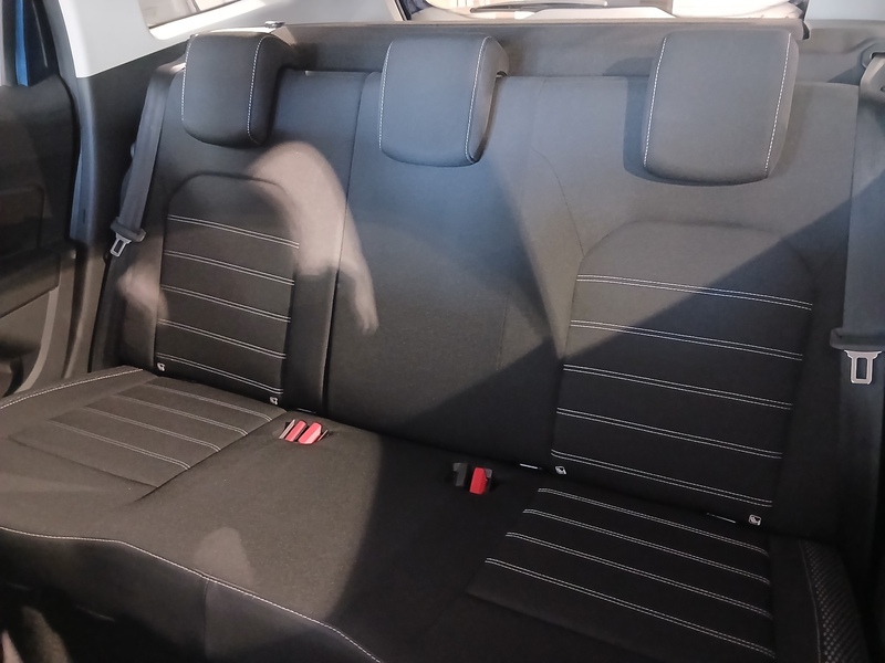 Fahrzeugabbildung Duster ABS Fahrerairbag ESP Bild 16 von 50