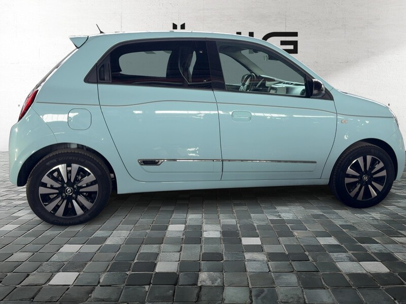 Fahrzeugabbildung Twingo E-Tech 100% elektrisch Klimaautomatik Bild 2 von 16