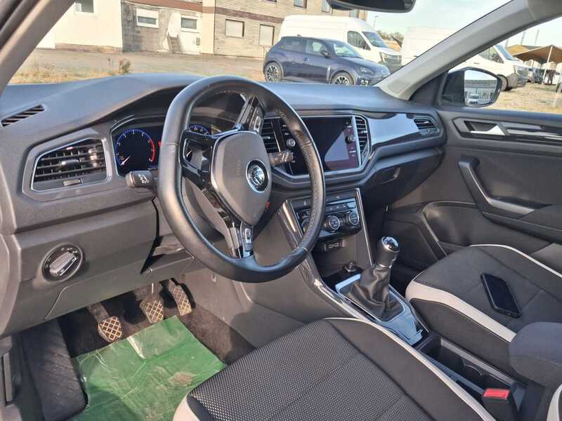 Fahrzeugabbildung T-Roc 1.5 TSI 150 *In Germersheim* Bild 11 von 18