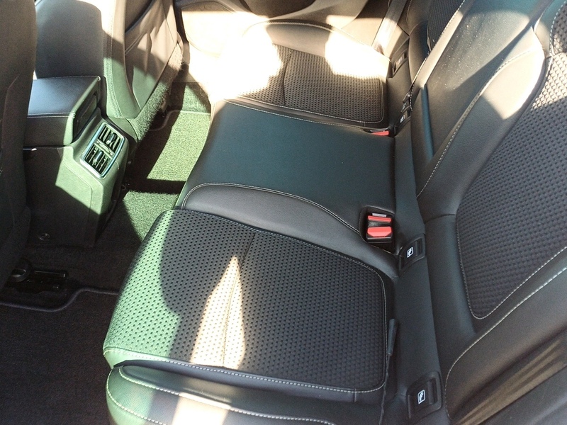 Fahrzeugabbildung Megane IV Grandtour BOSE-Edition Bild 12 von 17