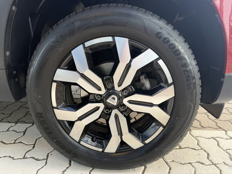 Fahrzeugabbildung Duster ++Klima++Navi++GJR Bild 9 von 43