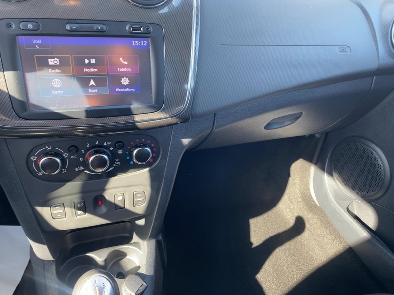 Fahrzeugabbildung Sandero Stepway Prestige TCe 90 Start & Stop Bild 11 von 20