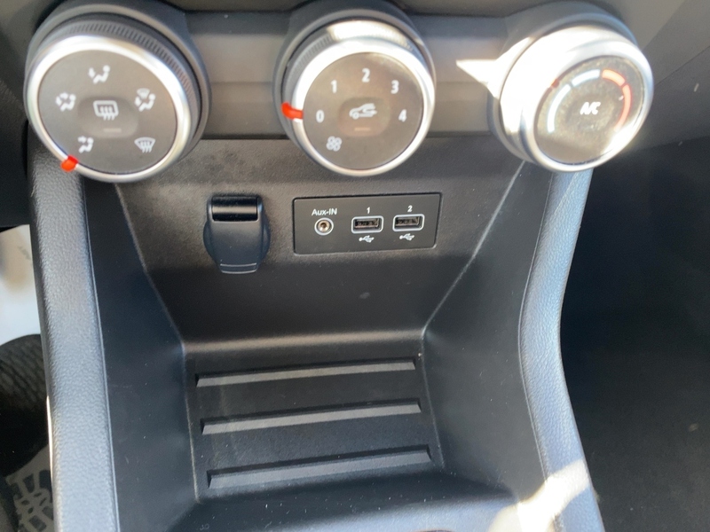 Fahrzeugabbildung Clio EVOLUTION SCe 65 Bild 21 von 21