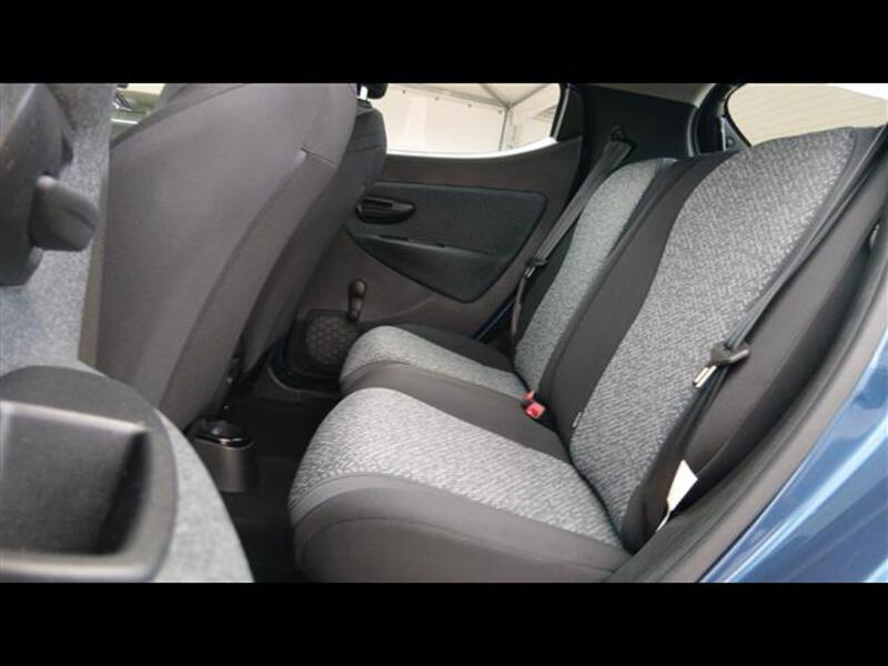 Lancia Ypsilon