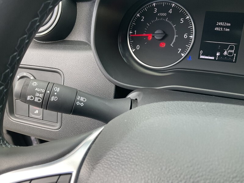 Fahrzeugabbildung Duster *Allrad*Navi* Bild 16 von 24