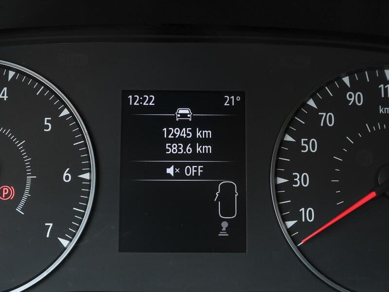 Fahrzeugabbildung Sandero USB BT GJR ZV Bild 15 von 15