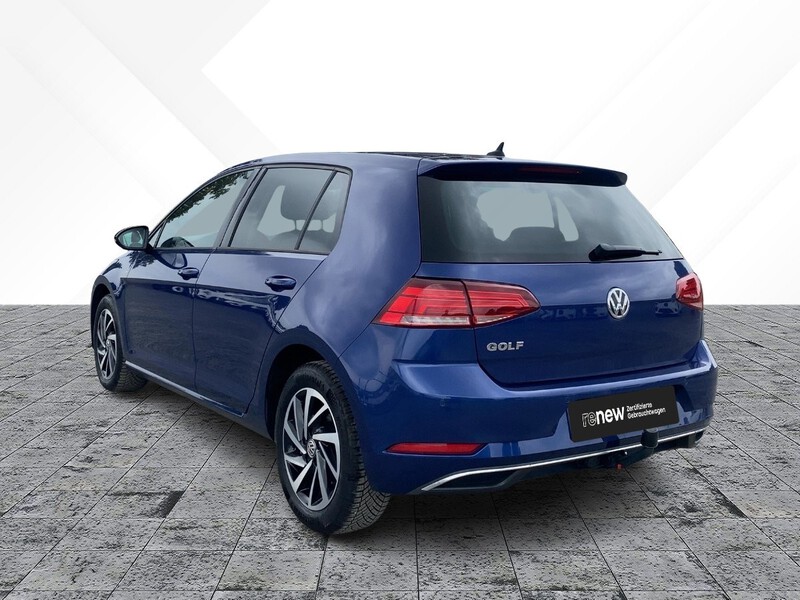VW Golf