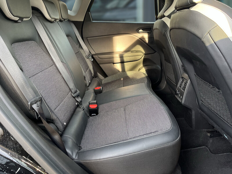 Fahrzeugabbildung Captur RF-Kamera Bild 17 von 27