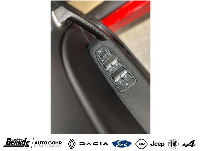 Fahrzeugabbildung Captur TCe Mild Hybrid 140 GPF Bild 23 von 28