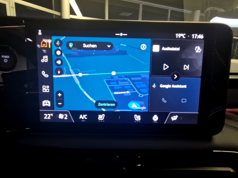 Fahrzeugabbildung Micra Evolve 52 kWh (150PS) Bild 13 von 15
