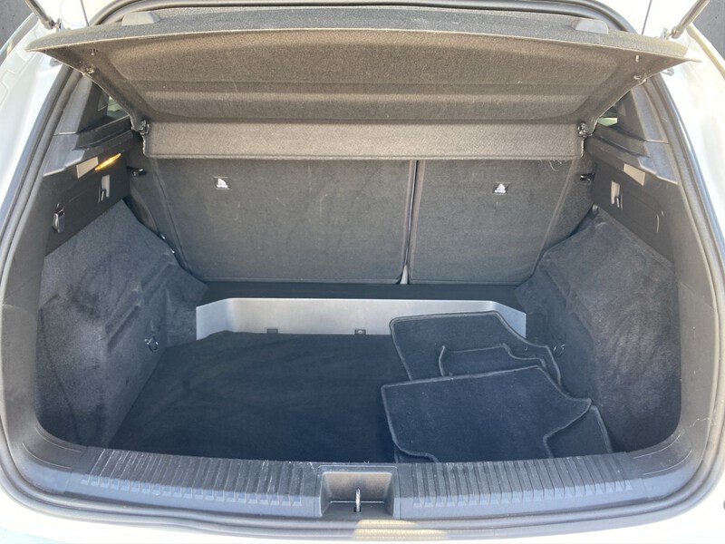 Fahrzeugabbildung Austral Evolution TCe 160 MildHybrid Bild 15 von 15