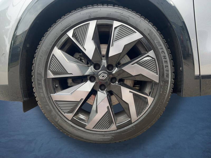 Fahrzeugabbildung Rafale 1.2 E-TECH Hybrid 200 Esprit Alpine Bild 21 von 30