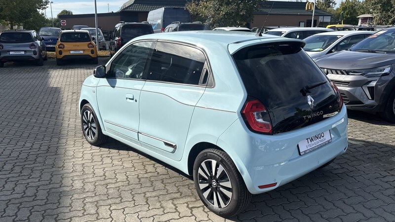 Fahrzeugabbildung Twingo E-Tech 100% elektrisch Bild 2 von 17