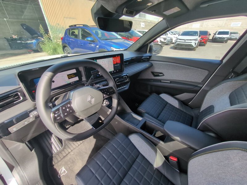 Renault R4 E-Tech Eléctrico