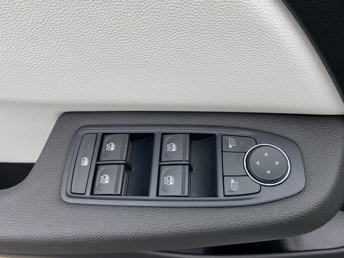 Renault Clio – Bild 13