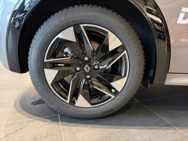Fahrzeugabbildung Clio Techno TCe 115 Bild 15 von 15