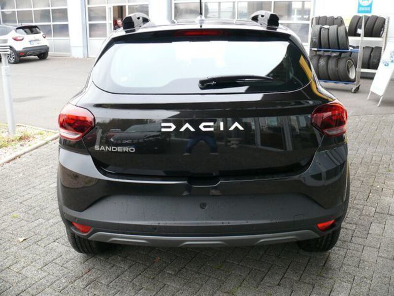 Fahrzeugabbildung Sandero Sandero Stepway Expression TCe 90 auto Bild 13 von 20