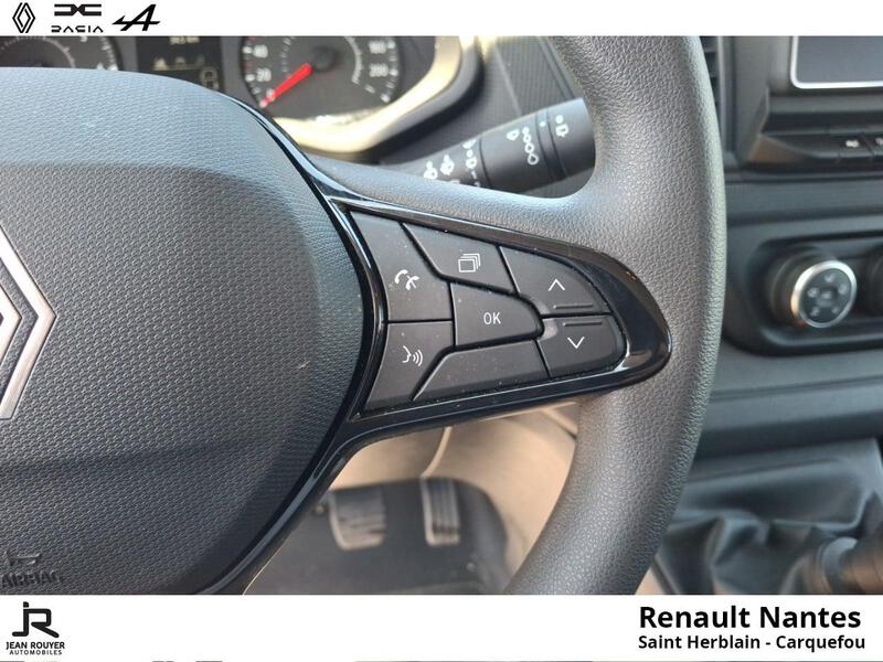 Renault Trafic Combi
