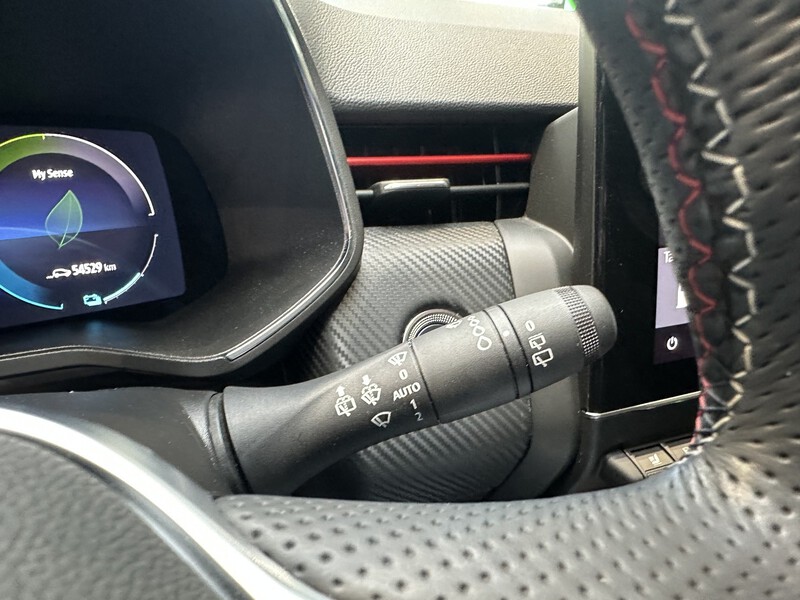 Fahrzeugabbildung Clio R.S. LINE E-TECH 145 Bild 40 von 50