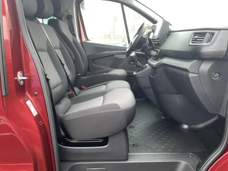 Renault Trafic Combi