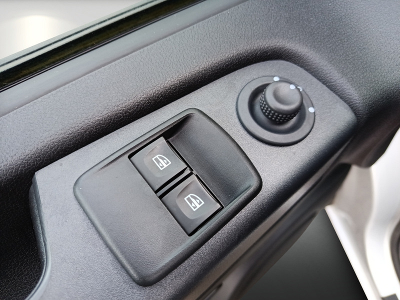 Fahrzeugabbildung Trafic Lkw Komfort L2H1 3,0t ENERGY dCi 170 Bild 14 von 17