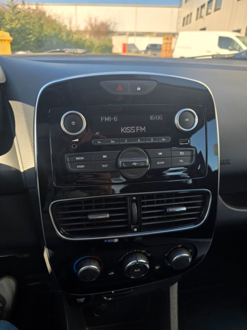 RENAULT Clio 2018 — imagine 10