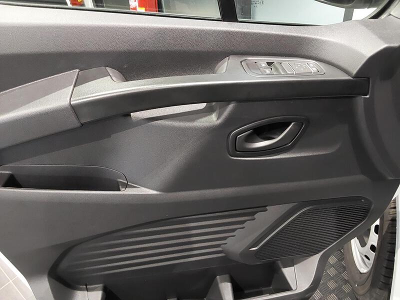 Renault Trafic Furgón E-Tech Eléctrico
