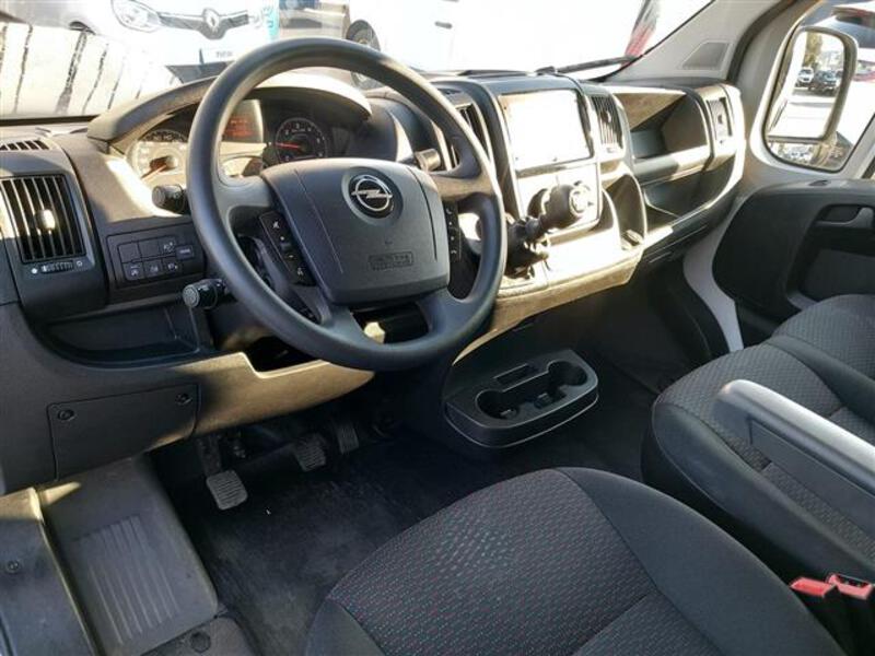 Opel Movano