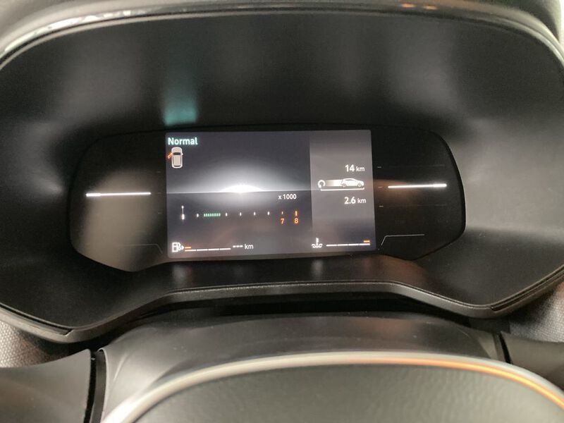Fahrzeugabbildung Clio EVOLUTION TCe 100 LPG Bild 9 von 11
