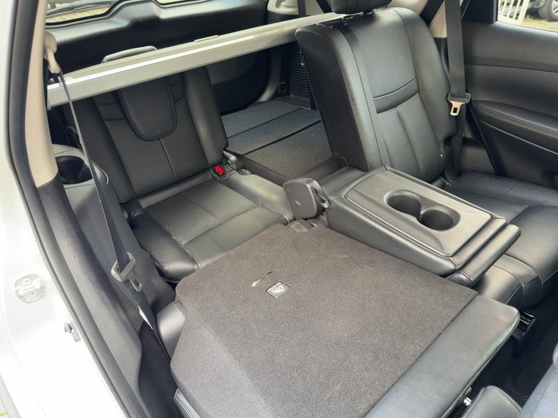Fahrzeugabbildung X-Trail AUTOMATIK/7SITZER Bild 14 von 15