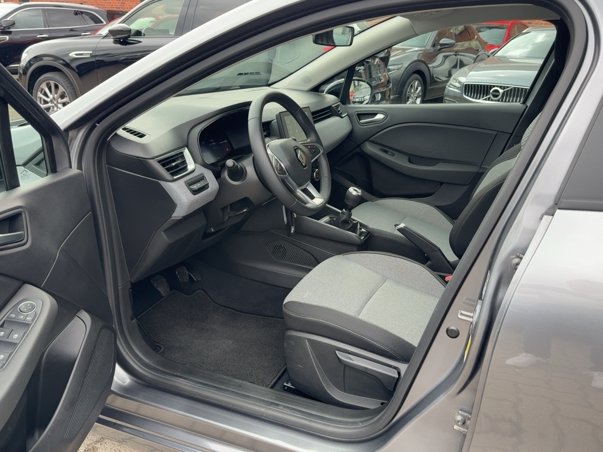 Renault Clio – Bild 12