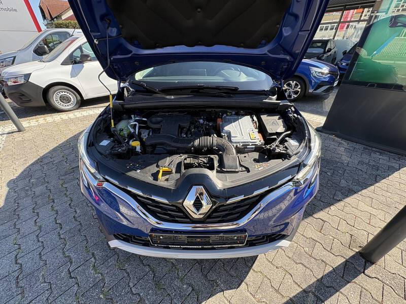 Fahrzeugabbildung Captur II 1.6 E-TECH Plug-in Hybrid 160 Techno Bild 16 von 18