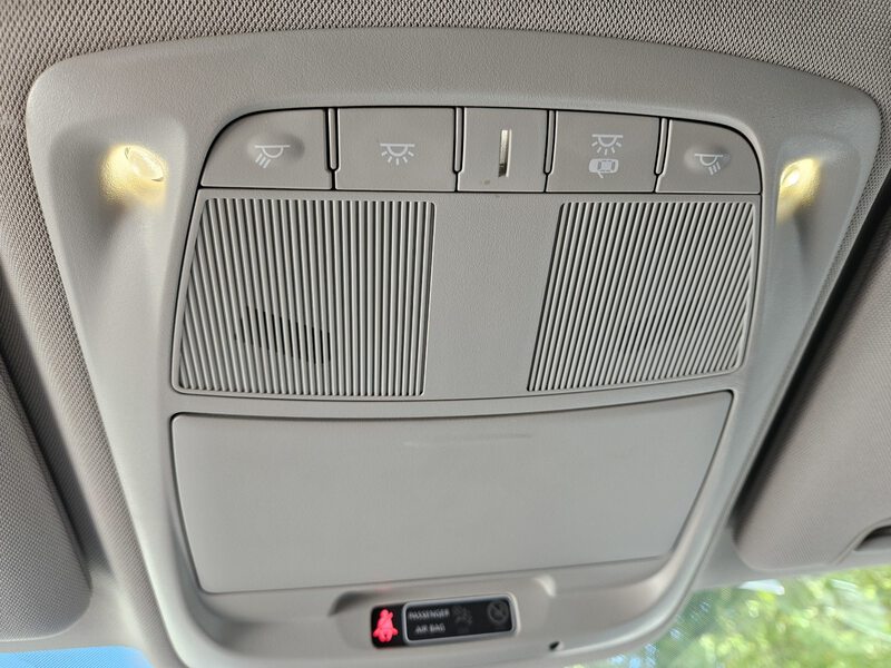 Fahrzeugabbildung Koleos 4WD X-tronic Bild 20 von 28