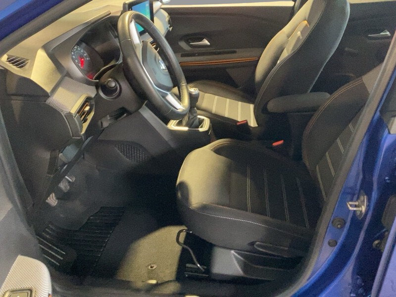 Fahrzeugabbildung Sandero Stepway Comfort TCe 90 Bild 7 von 17