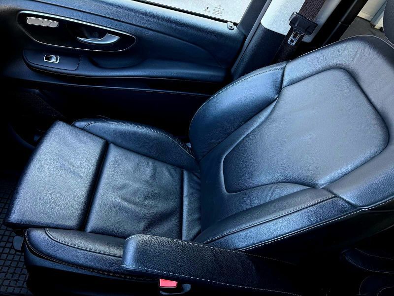 MERCEDES-BENZ V-Class 2022 — imagine 51