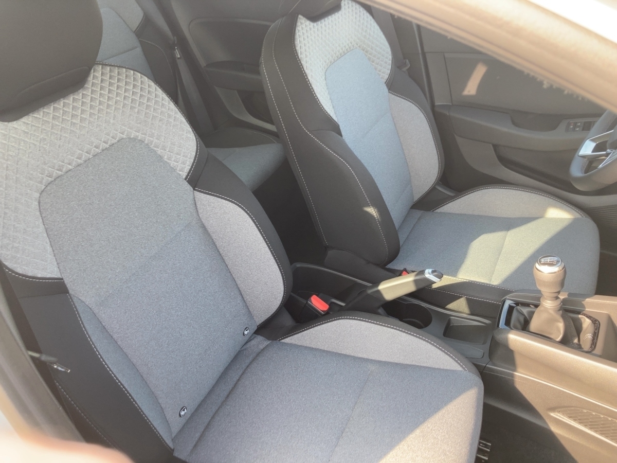 Renault Clio – Bild 17