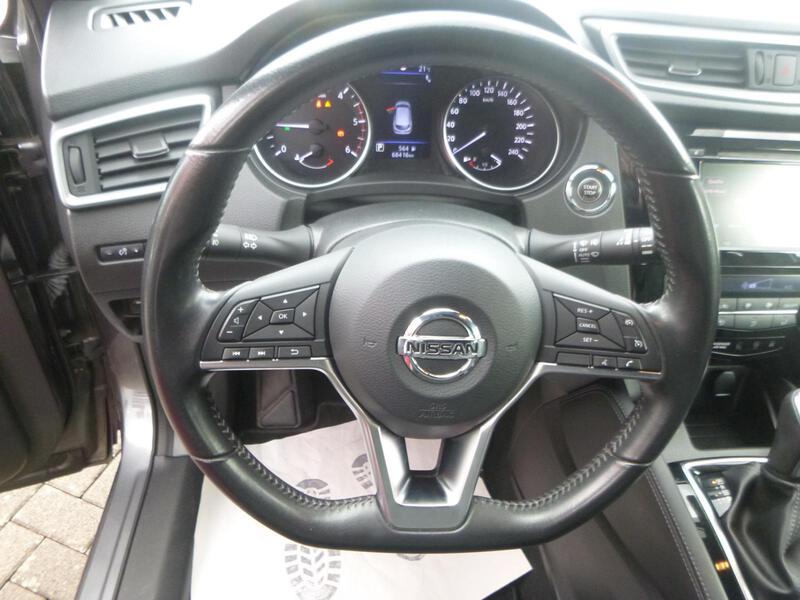 Fahrzeugabbildung Qashqai 1.7 dCi Xtronic 4x4 Bild 8 von 23
