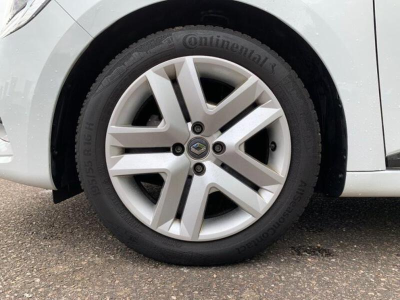 Fahrzeugabbildung Clio Zen Bild 13 von 15