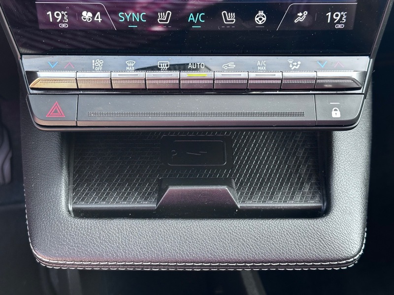 Fahrzeugabbildung Megane E-TECH Techno 220 Bild 20 von 20