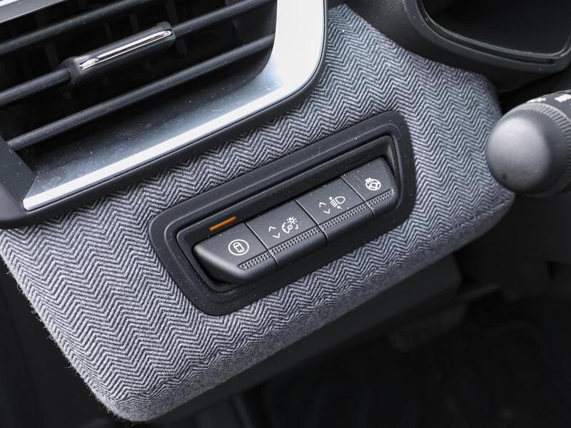 Fahrzeugabbildung Clio NAVI PDC LED Bild 13 von 20