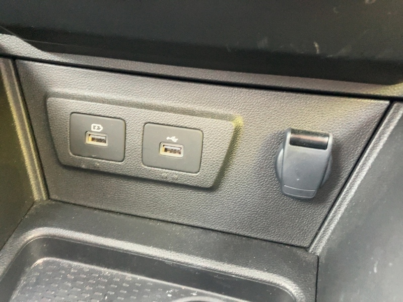 Fahrzeugabbildung Duster Journey TCe 150 EDC Bild 15 von 19
