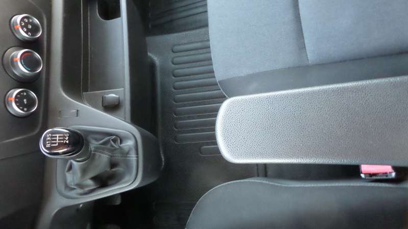 Fahrzeugabbildung Master Laderaumschutzpaket, Licht-Regensensor Bild 13 von 15