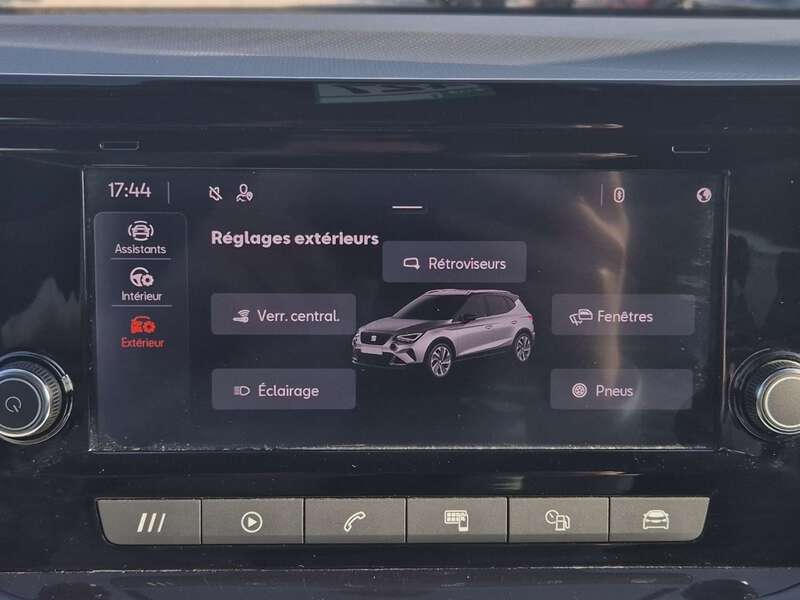 Seat Arona