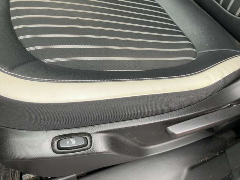 Fahrzeugabbildung Twingo Electric Bild 18 von 18